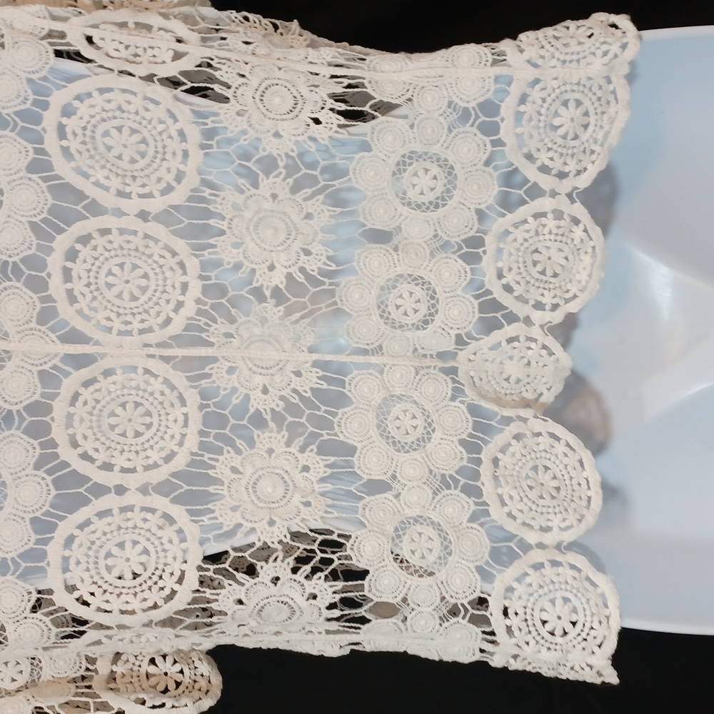 Charlotte Russe crotchet top - Picture 8 of 10